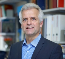 - - - bruhwiler-pic.jpg - - - bruhwiler-pic.jpg